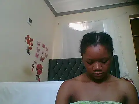 HotJeylee online show from November 18, 2:20 pm