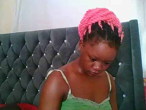 HotJeylee online show from December 14, 9:04 am