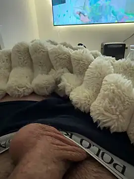 fuckitzer online show from February 19, 8:28 pm