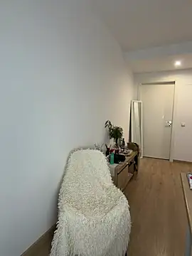 streetdoll online show from February 11, 7:41 am