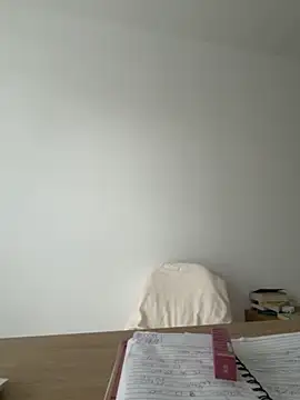 streetdoll online show from November 10, 8:19 am