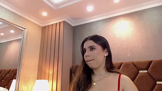 ThaniaJones online show from April 17, 11:57 am