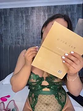 ThaniaJones online show from February 16, 12:04 pm