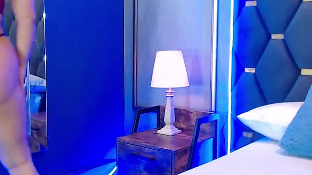 ThaniaJones online show from December 2, 12:07 pm