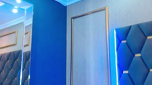 ThaniaJones online show from November 8, 12:09 pm