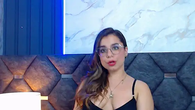 Snapshot of ThaniaJones chatting on March 15, 6:10 pm ThaniaJones online show from March 15, 6:10 pm