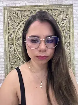 ThaniaJones online show from March 13, 11:59 am