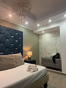 ThaniaJones online show from March 8, 12:08 pm