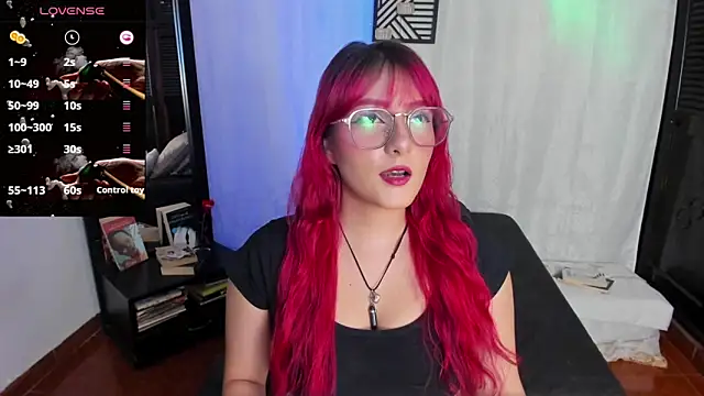 Dafne Moon online show from May 15, 8:07 pm