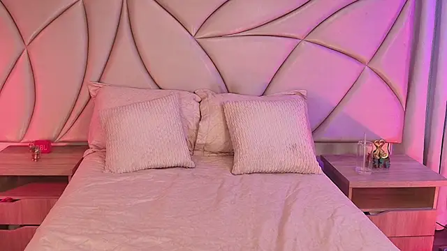 ValleryC online show from March 25, 9:14 pm