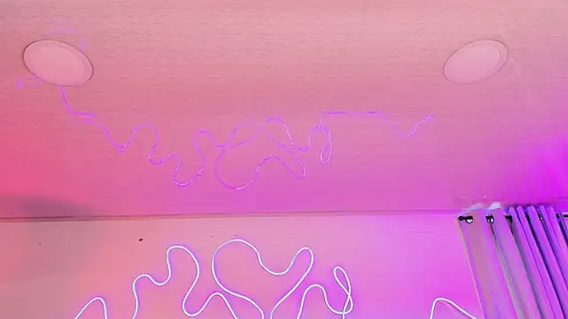 ValleryC online show from April 17, 3:37 pm