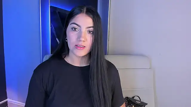 PaulinaDuarte online show from October 13, 7:04 pm