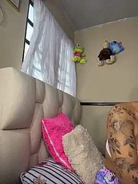 PaulinaDuarte online show from March 21, 11:14 am