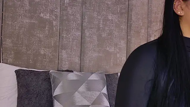 PaulinaDuarte online show from December 16, 11:03 am