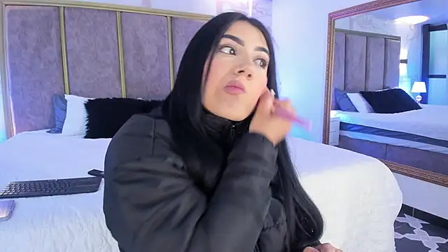 PaulinaDuarte online show from February 21, 11:34 am