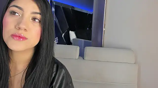 PaulinaDuarte online show from November 4, 12:20 pm