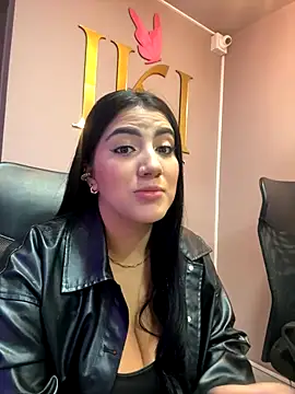 PaulinaDuarte online show from October 2, 11:35 am