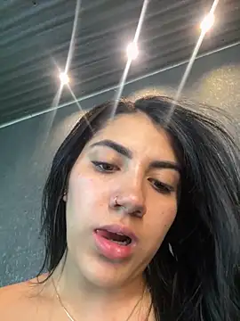 PaulinaDuarte online show from November 5, 11:46 am