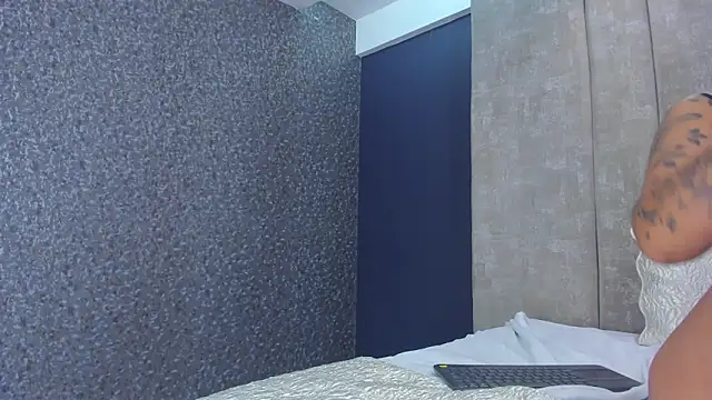 PaulinaDuarte online show from March 16, 11:29 pm