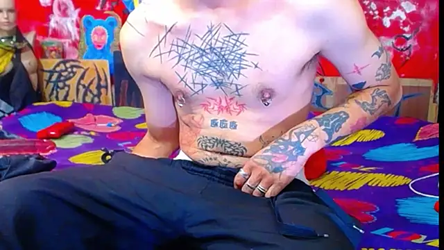 Snapshot of deivid_estrada chatting on November 4, 4:33 pm deivid estrada online show from November 4, 4:33 pm