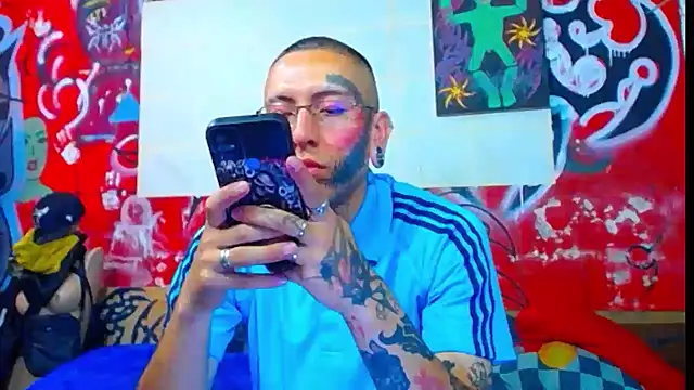 deivid estrada online show from February 11, 4:51 pm