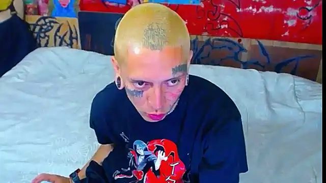 Snapshot of deivid_estrada chatting on November 20, 4:51 pm deivid estrada online show from November 20, 4:51 pm