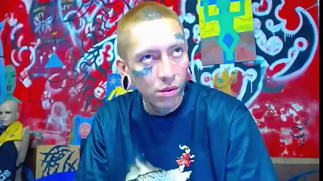 Snapshot of deivid_estrada chatting on October 15, 3:42 pm deivid estrada online show from October 15, 3:42 pm