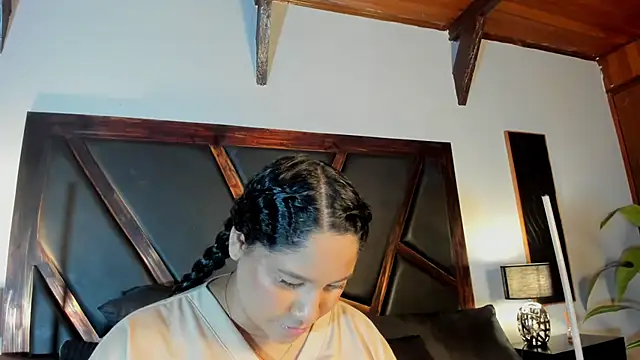 EmiliWilliams online show from May 5, 10:02 pm