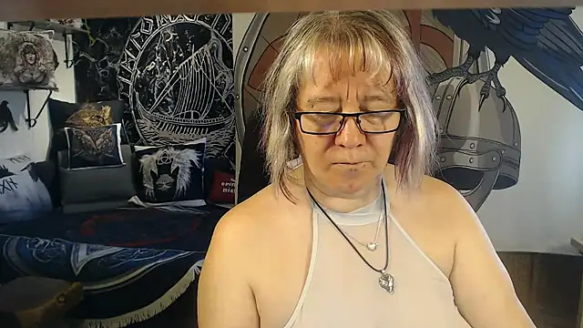 TittenMichelle online show from November 5, 7:55 am