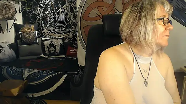 TittenMichelle online show from November 17, 7:56 am