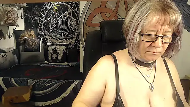 TittenMichelle online show from April 12, 4:05 am