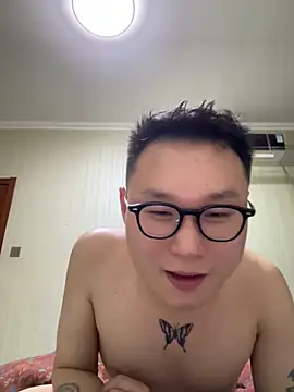 Eric246 online show from March 10, 3:27 pm
