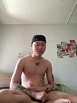 Eric246 online show from February 12, 4:56 am