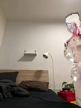 Eric246 online show from March 29, 8:16 am