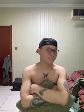 Eric246 online show from March 7, 5:18 pm