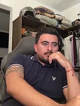 Snapshot of Rubens8866 chatting on March 22, 8:15 pm Rubens8866 online show from March 22, 8:15 pm