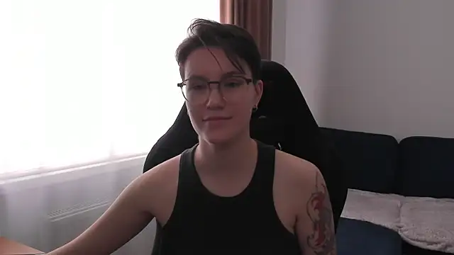 JessieFlower online show from March 28, 8:26 am