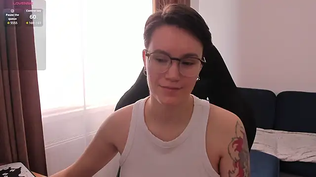 JessieFlower online show from April 4, 7:26 am