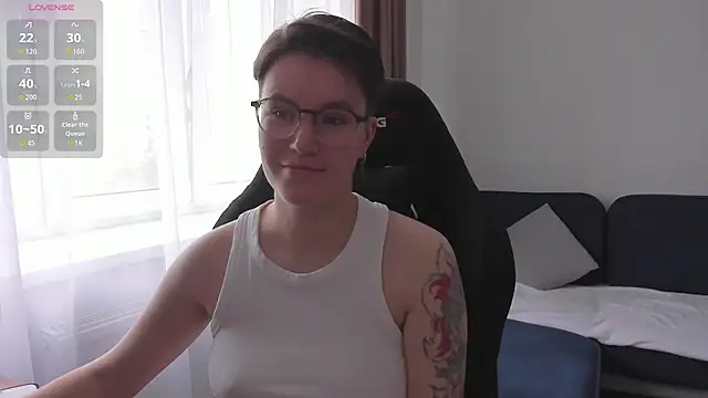JessieFlower online show from June 27, 8:42 am