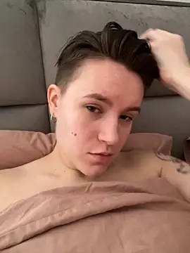 JessieFlower online show from September 26, 8:32 am