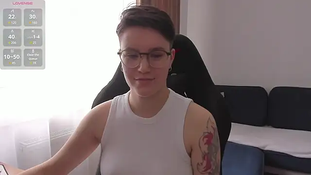 JessieFlower online show from June 18, 7:40 am