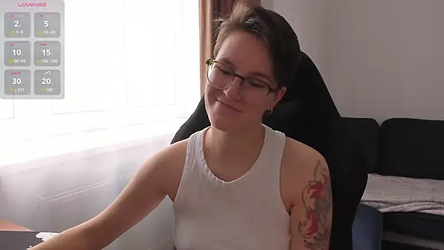 JessieFlower online show from April 10, 8:10 am