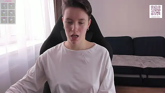 JessieFlower online show from February 12, 7:44 am