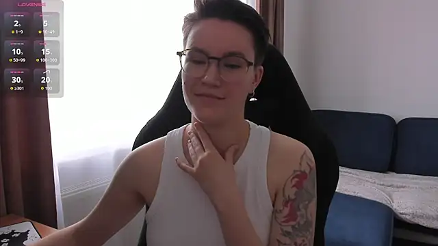JessieFlower online show from May 30, 7:36 am