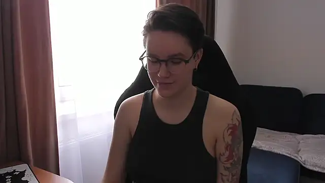 JessieFlower online show from May 9, 7:45 am