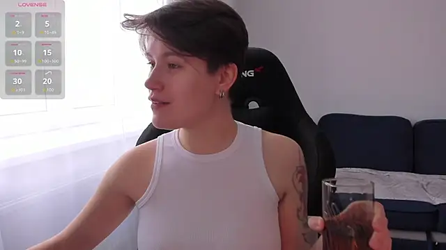 JessieFlower online show from October 29, 8:24 am