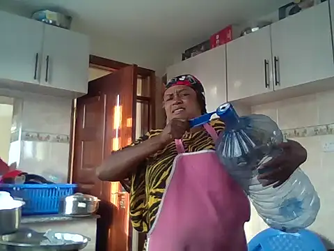 tight pussy gall online show from November 12, 4:38 am