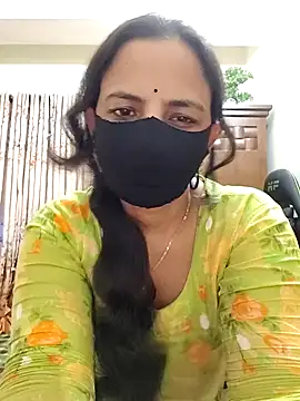 Snapshot of Payel-Sen chatting on February 18, 8:00 am Payel-Sen online show from February 18, 8:00 am