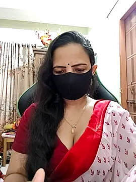 Snapshot of Payel-Sen chatting on February 9, 7:01 pm Payel-Sen online show from February 9, 7:01 pm