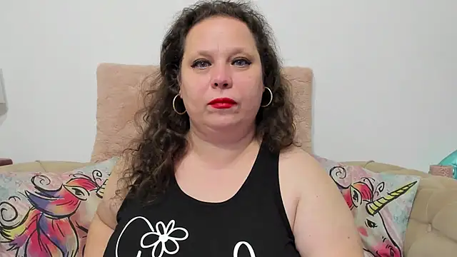 KarolineJoyy online show from November 28, 7:36 pm